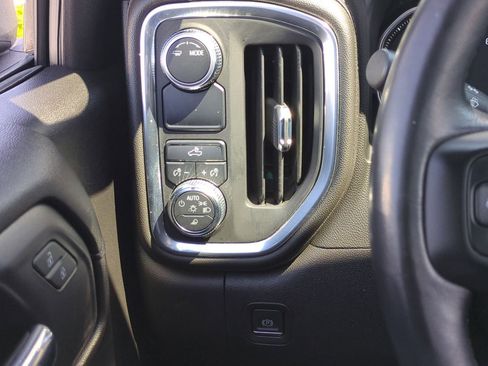 Used 2022 GMC Sierra 1500 SLE w/ Driver Alert Package I image 17