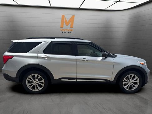 Used 2020 Ford Explorer XLT w/ Equipment Group 202A AWD/4WD image 6