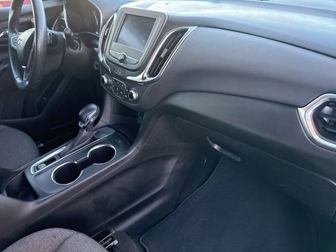 Used 2022 Chevrolet Equinox LT w/ Driver Convenience Package image 31