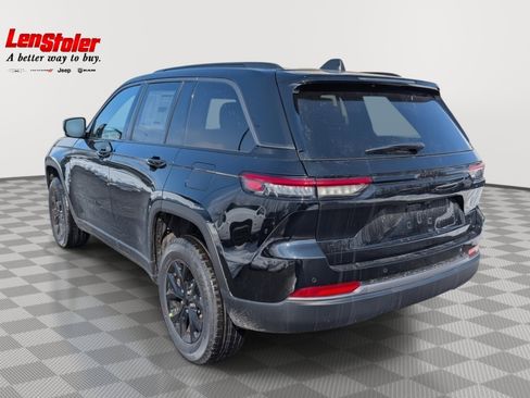 New 2026 Jeep Grand Cherokee Altitude AWD/4WD image 2