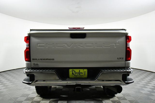 Used 2021 Chevrolet Silverado 3500 LTZ AWD/4WD image 12