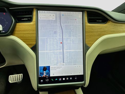 Used 2020 Tesla Model X Performance AWD/4WD image 9