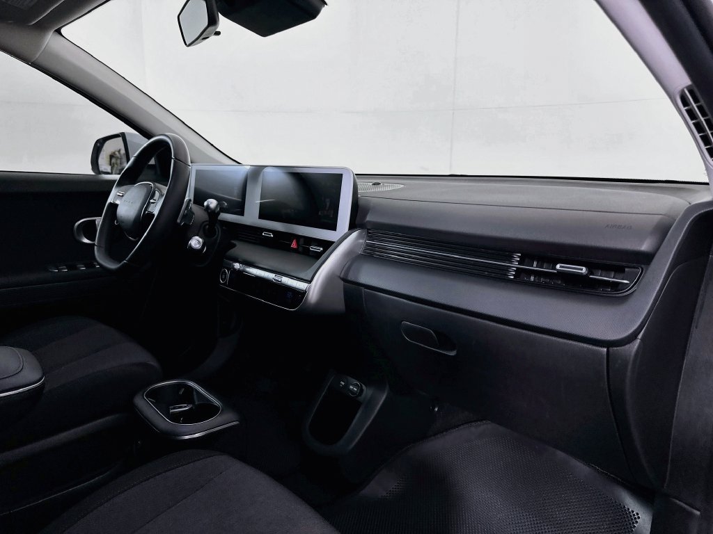 Certified 2024 Hyundai Ioniq 5 SE RWD image 27