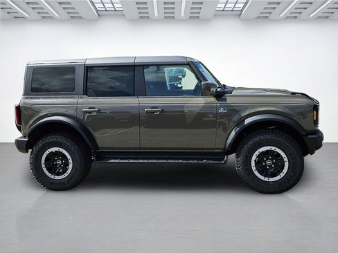 New 2025 Ford Bronco Outer Banks w/ Sasquatch Package image 4