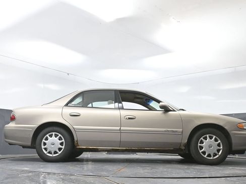 Used 2002 Buick Century Custom w/ Custom Premium Pkg FWD image 23