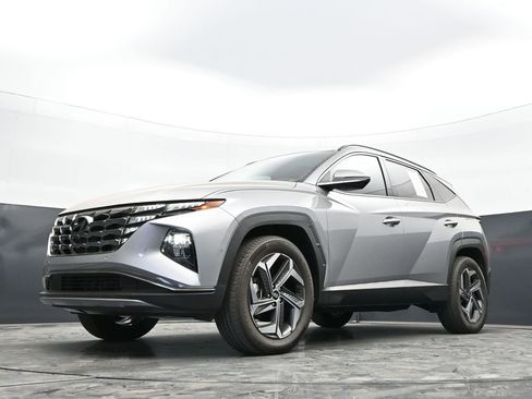 Used 2023 Hyundai Tucson Limited AWD/4WD image 35