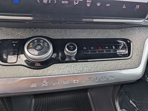 Certified 2025 Ford Expedition Tremor image 25