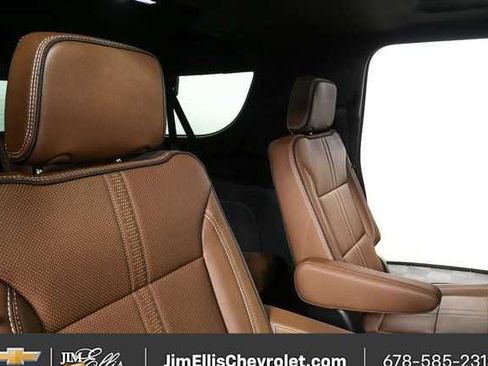 New 2026 Chevrolet Suburban High Country w/ Sun And Tow Package image 21