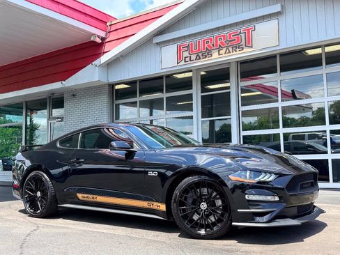 Used 2022 Ford Mustang GT Premium w/ GT Performance Package RWD image 1