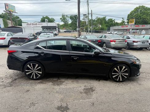 Used 2019 Nissan Altima 2.0 SR image 6