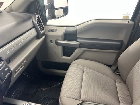 Used 2020 Ford F250 XLT w/ XLT Value Package image 20