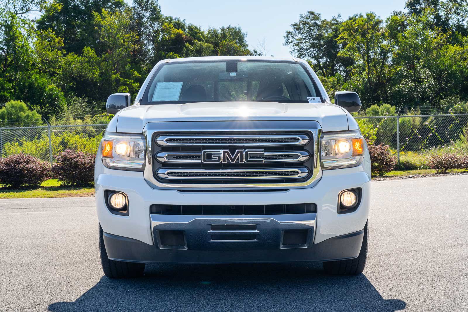 Used 2016 GMC Canyon SLT w/ Trailering Package RWD image 2