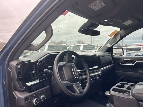 Used 2024 GMC Sierra 1500 SLE w/ Max Trailering Package image 10