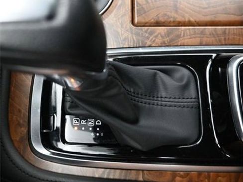 Used 2024 Nissan Armada SL image 19