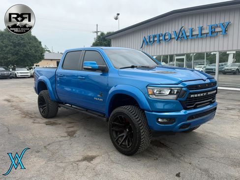 Used 2021 RAM 1500 Big Horn AWD/4WD image 1