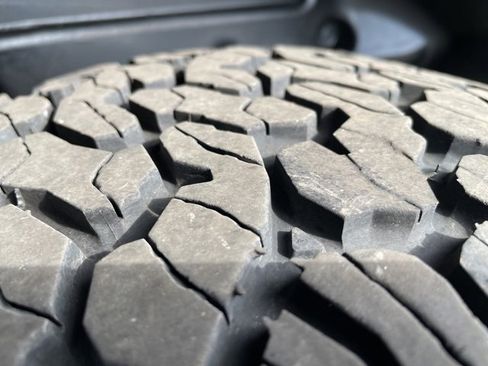 Certified 2024 Jeep Wrangler Willys image 9