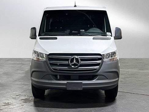 Used 2025 Mercedes-Benz Sprinter 2500 image 7