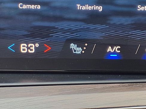 New 2026 Chevrolet Suburban LT w/ Comfort Package image 17