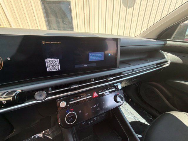 Used 2025 Hyundai Tucson SEL AWD/4WD image 24