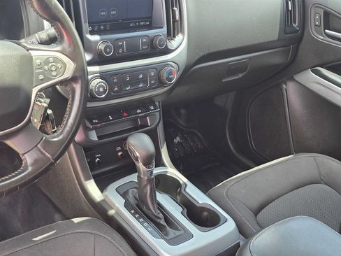 Used 2022 Chevrolet Colorado LT w/ Fleet Safety Package RWD image 20