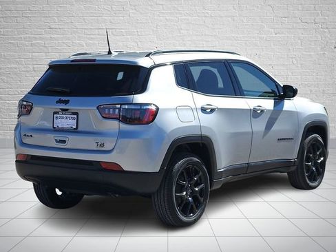 New 2026 Jeep Compass Latitude image 4