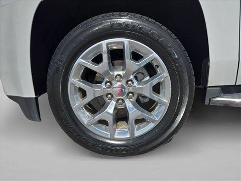 Used 2017 GMC Yukon SLT image 24