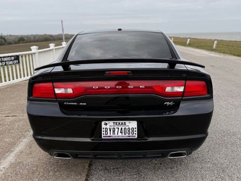 Used 2014 Dodge Charger R/T w/ Blacktop Package image 6