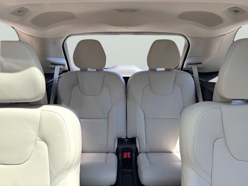 Used 2025 Volvo XC90 T8 Ultra w/ Lounge Package AWD/4WD image 29