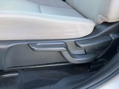 Used 2017 Honda HR-V LX image 12