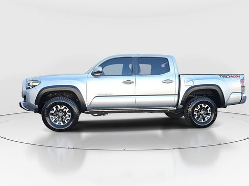 Certified 2023 Toyota Tacoma TRD Off-Road image 8