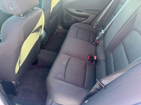 Used 2023 Chevrolet Malibu LS image 13