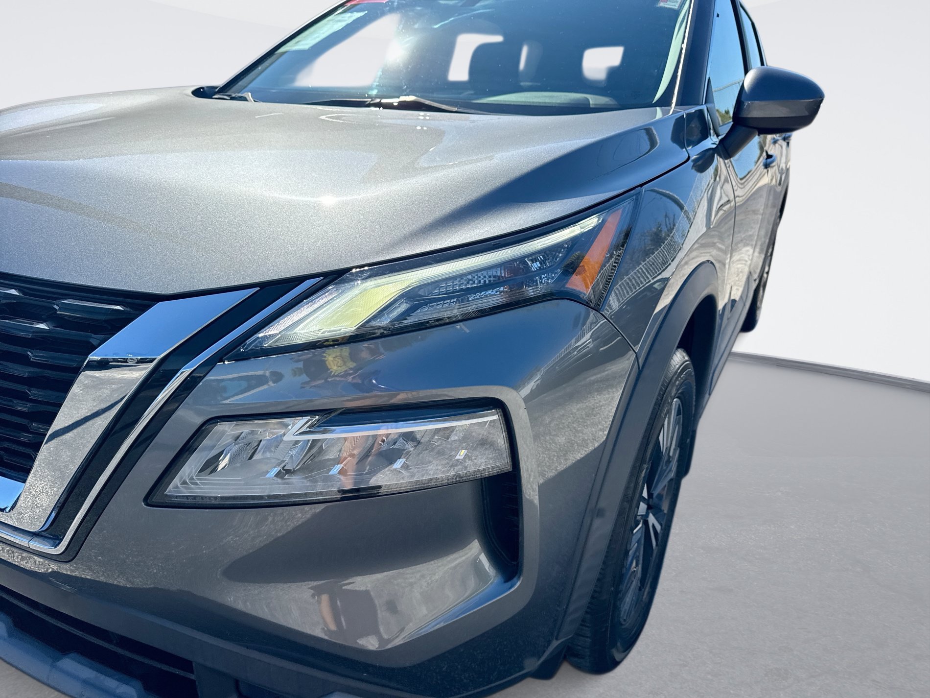 Certified 2023 Nissan Rogue SV FWD image 10