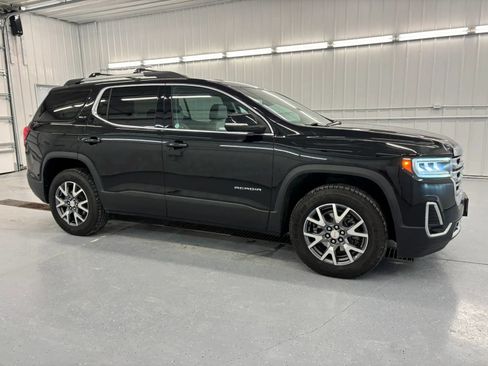 Used 2022 GMC Acadia SLT w/ Preferred Package FWD image 14