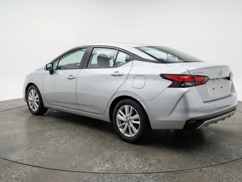 Used 2025 Nissan Versa SV FWD image 6