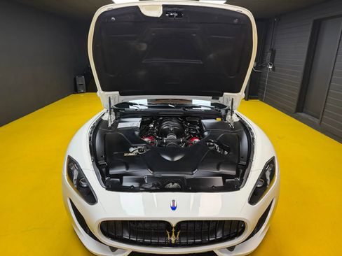 Used 2014 Maserati GranTurismo MC image 33