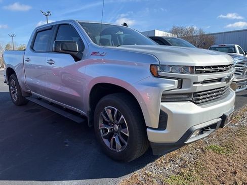 Used 2019 Chevrolet Silverado 1500 RST image 3