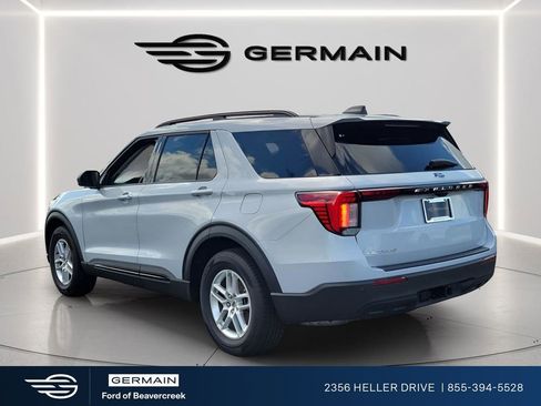 New 2026 Ford Explorer Active RWD image 5
