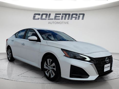 Used 2023 Nissan Altima 2.5 S image 6