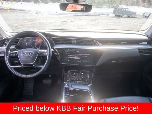 Used 2021 Audi e-tron Premium image 13
