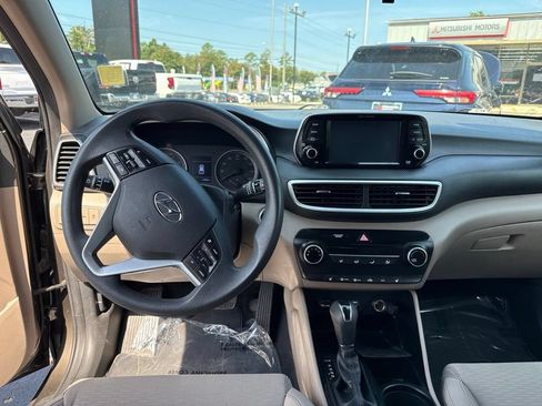Used 2019 Hyundai Tucson Value FWD image 11