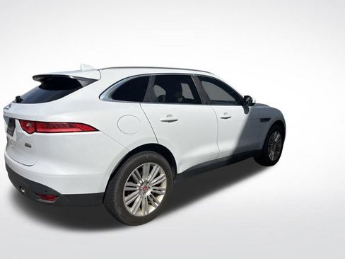 Used 2019 Jaguar F-PACE Premium AWD/4WD image 4