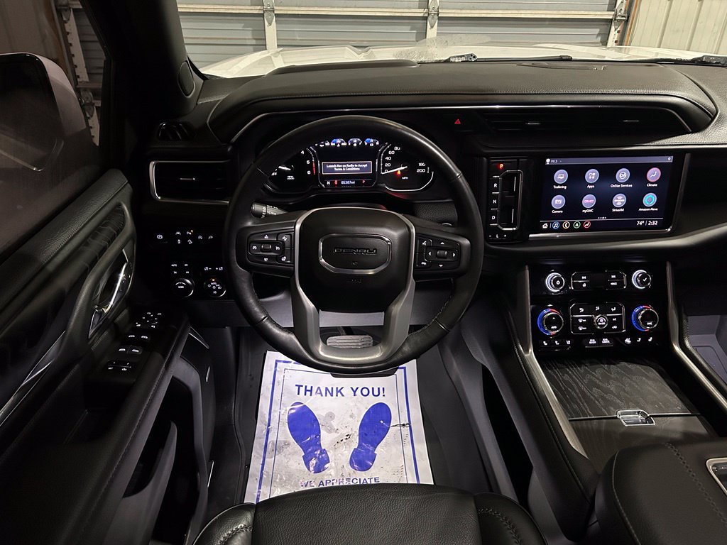 Used 2021 GMC Yukon Denali w/ Denali Premium Package AWD/4WD image 32