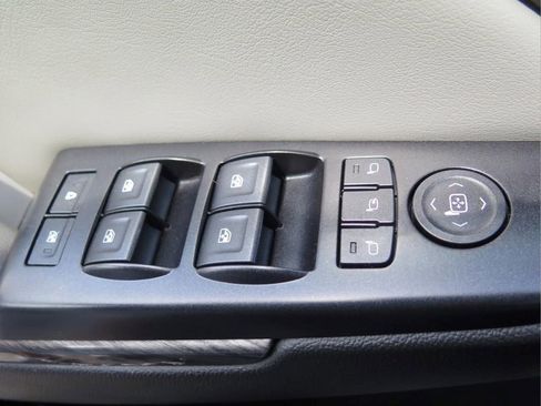 Used 2018 Chevrolet Tahoe LT RWD image 10