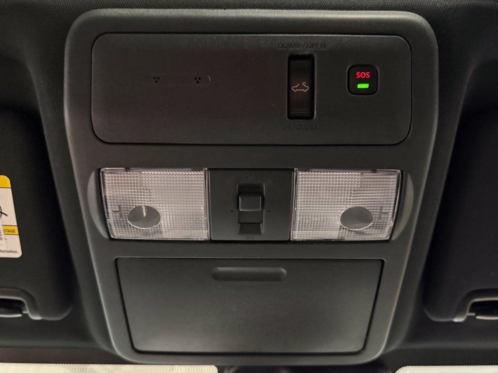 Used 2022 Nissan Frontier PRO-4X AWD/4WD image 19