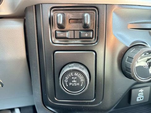 New 2026 Ford F250 XL w/ XL Chrome Package image 33