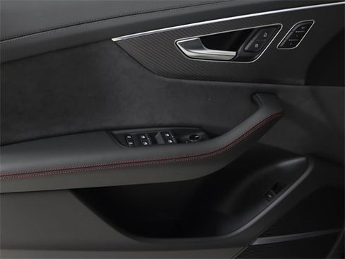 New 2026 Audi Q8 Prestige image 11