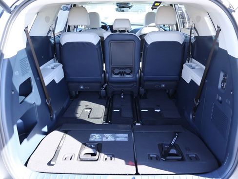 New 2026 Kia Carnival SX Prestige image 10