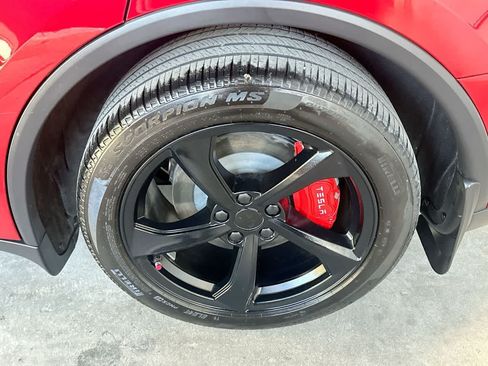 Used 2026 Tesla Model Y AWD image 11