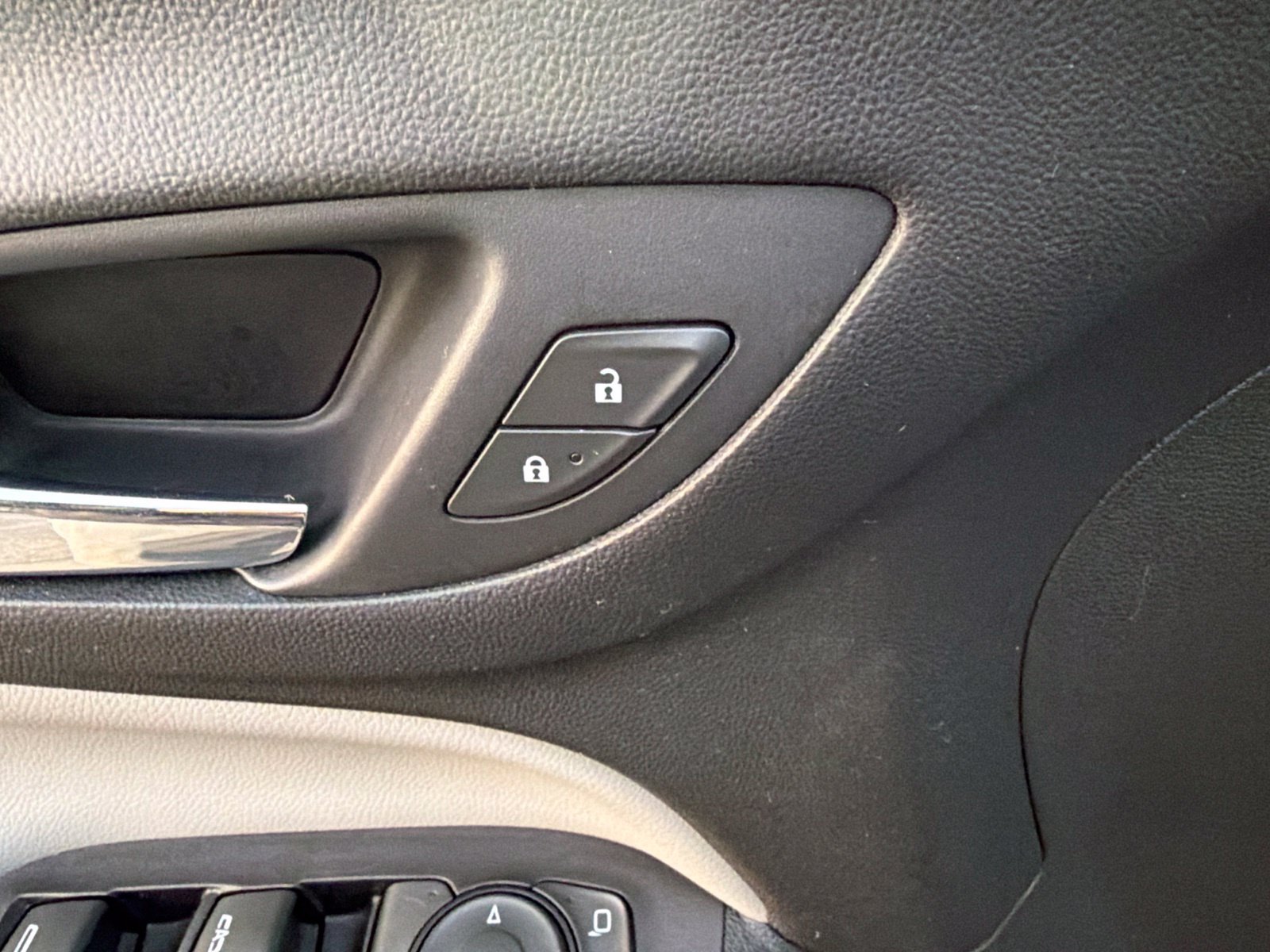 Used 2018 Chevrolet Equinox LS FWD image 10