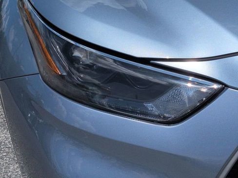 Used 2023 Toyota Highlander XLE FWD image 10